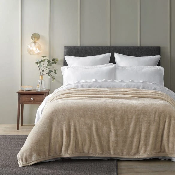 Morgan & Finch Luxton Blanket - Fawn 4 Morgan & Finch Luxton Blanket - Fawn - Image 2