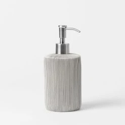 Morgan & Finch Wyatt Bathroom Accessories -Morgan & Finch Shop 19670501 V01 1