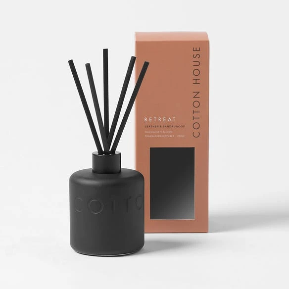 Cotton House Retreat 250ml Diffuser - Leather And Sandalwood 4 Cotton House Retreat 250ml Diffuser - Leather And Sandalwood - Image 2