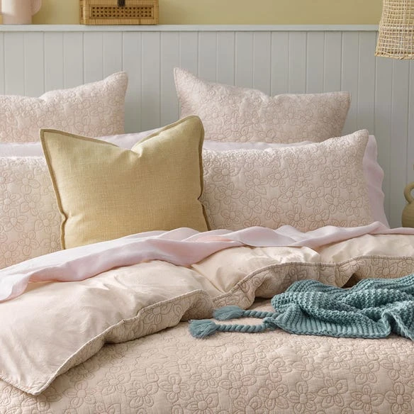 Morgan & Finch Daisy Quilt Cover 8 Morgan & Finch Daisy Quilt Cover - Image 6