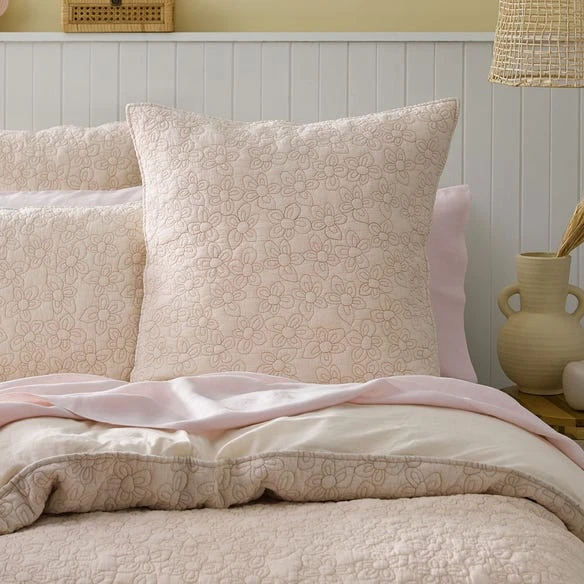 Morgan & Finch Daisy Quilt Cover 6 Morgan & Finch Daisy Quilt Cover - Image 4