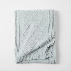 Morgan & Finch Kennett Diamond Knit Throw - Grey