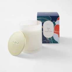 Circa Christmas 350g Candle - Pine And Snow Gum