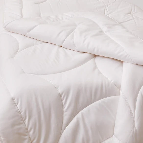 Cotton House Australian Wool Thermal Quilt