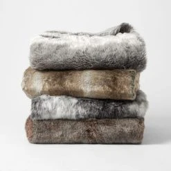 Morgan & Finch Arctic Faux Fur Throw - Grey Fox