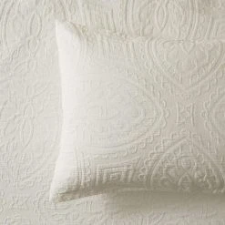 Morgan & Finch Bentley Quilt Cover -Morgan & Finch Shop M F Bentley Detail 2