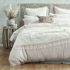 Morgan & Finch Eadie Bedspread - White -Morgan & Finch Shop M F Eadie BS V2