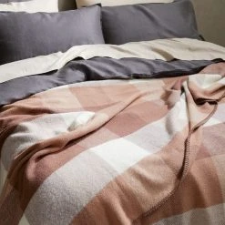 Morgan & Finch Lincoln Check Woollen Blanket - Clay/Ivory -Morgan & Finch Shop M F Lincoln Check Blanket Detail 2