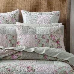 Morgan & Finch Romance Quilt Cover